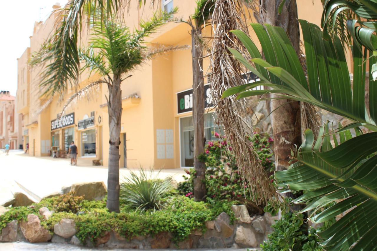 Los Lances Tarifa - Piscina Y Patio Экстерьер фото