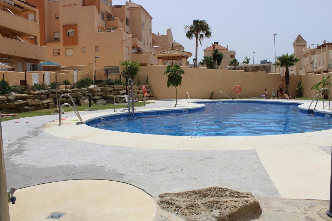 Los Lances Tarifa - Piscina Y Patio Экстерьер фото